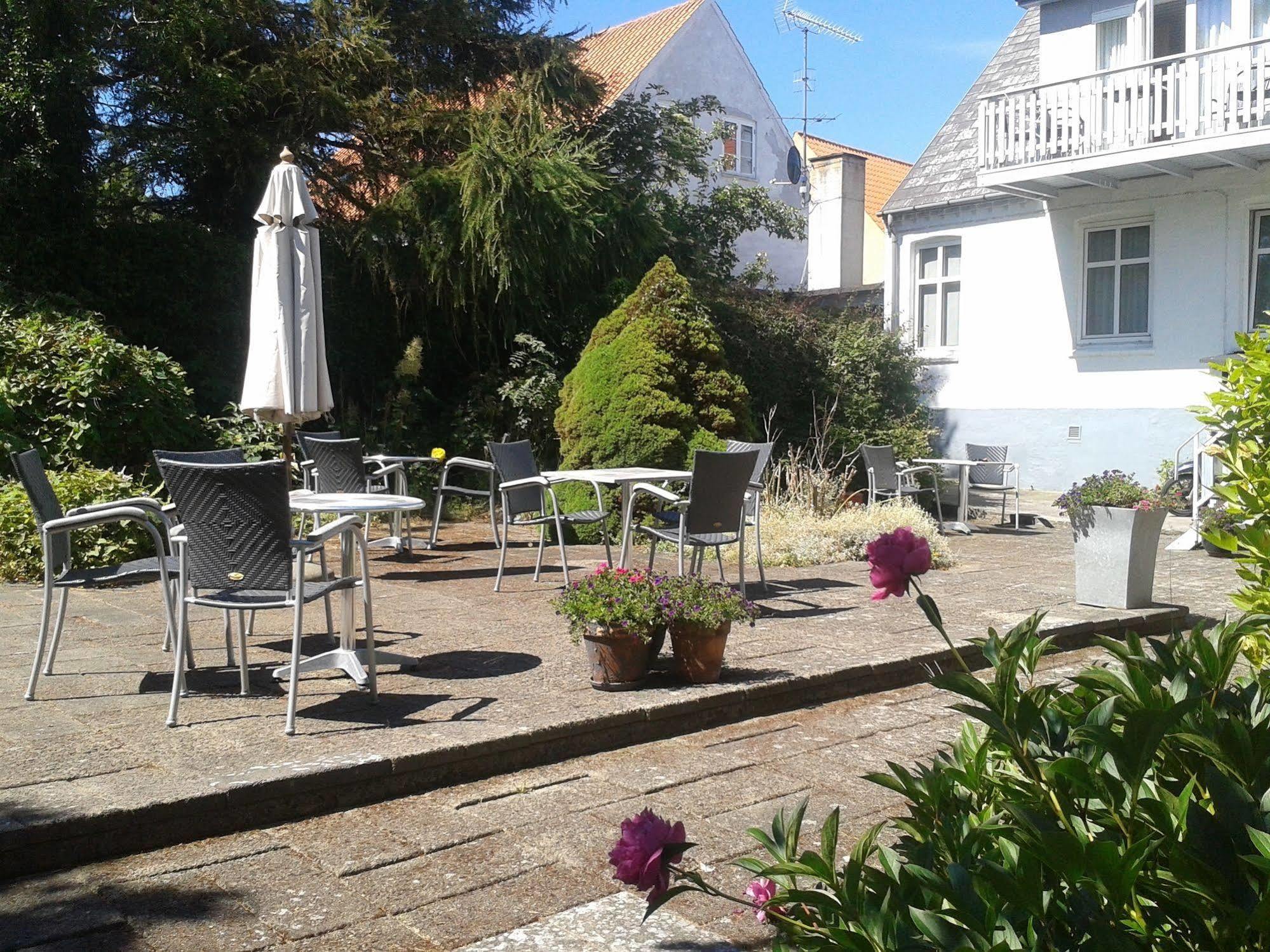 Hotel Sandvig Havn Allinge-Sandvig Exterior photo